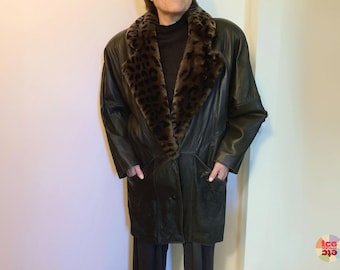 Vintage 1980s La Nouvelle Renaissance Black Leather Coat: Faux Fur Collar, M, Shoulder Pads, Used