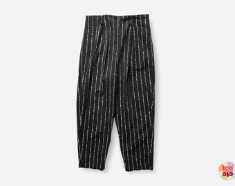 Vintage 1980s Striped Capri Pants, Black & White Cotton Trousers, Sz Jr 13 / Wm 10