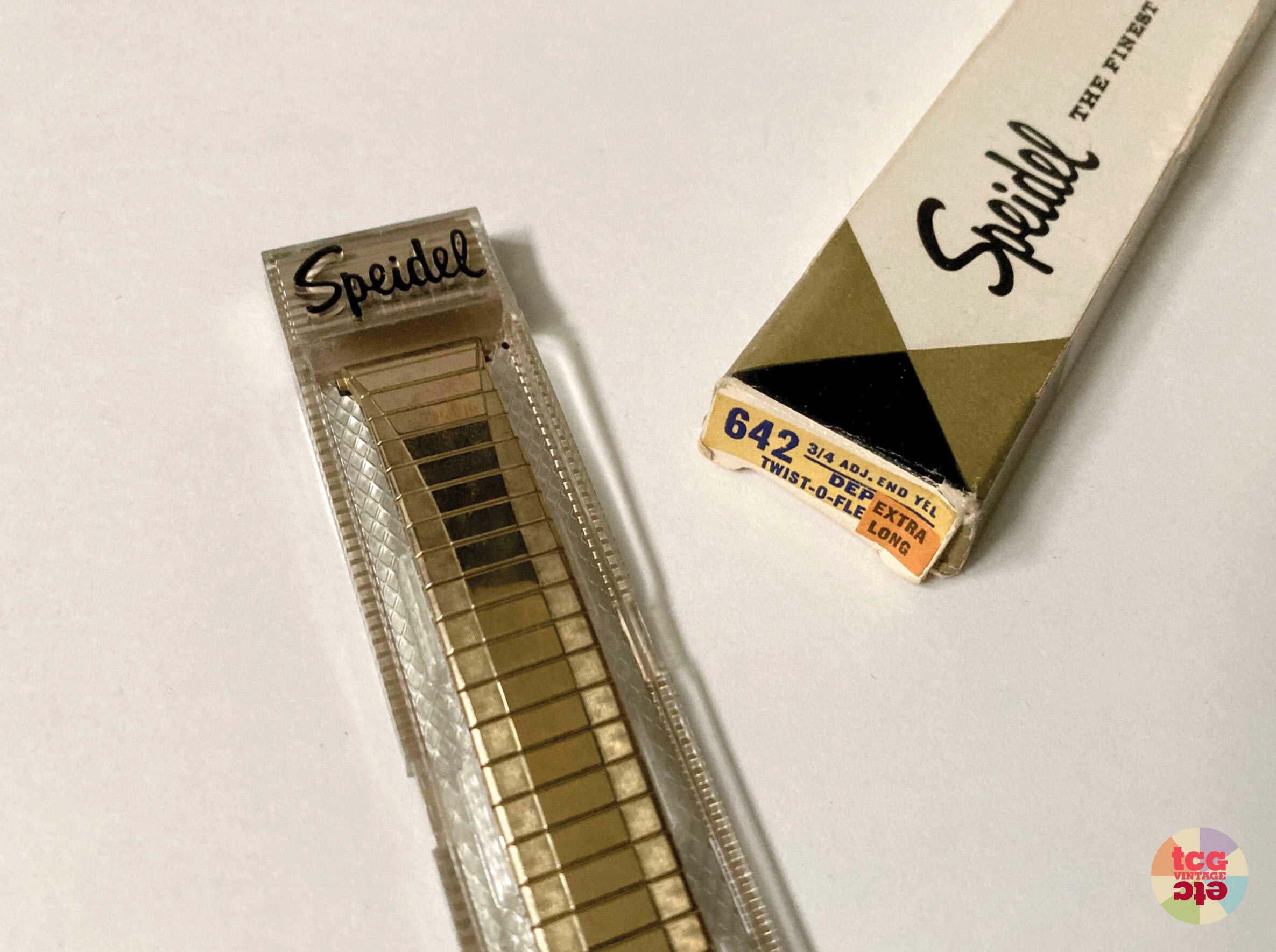 1950s Speidel Gold Watchband, Twist-o-flex, Mid Century, No 642, 3/4 Extra Long, Yellow Gold, Stainless Steel, Original Box, NOS, Vintage - Etsy 1950s Speidel Gold Watchband, Twist-o-flex, Mid Century, No 642, 3/4 Extra Long, Yellow Gold, Stainless Steel, Original Box, NOS, Vintage - Etsy