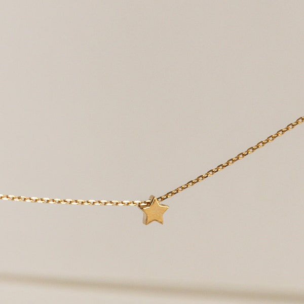 Necklace with a polished small Star in sterling silver