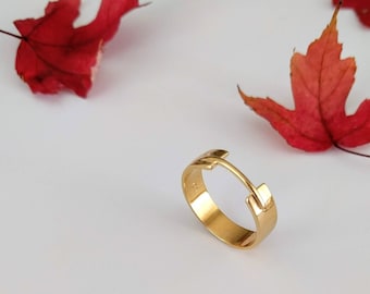 Anel largo com barra unida em prata de lei e prata banhada a ouro 24k, barra fina soldada