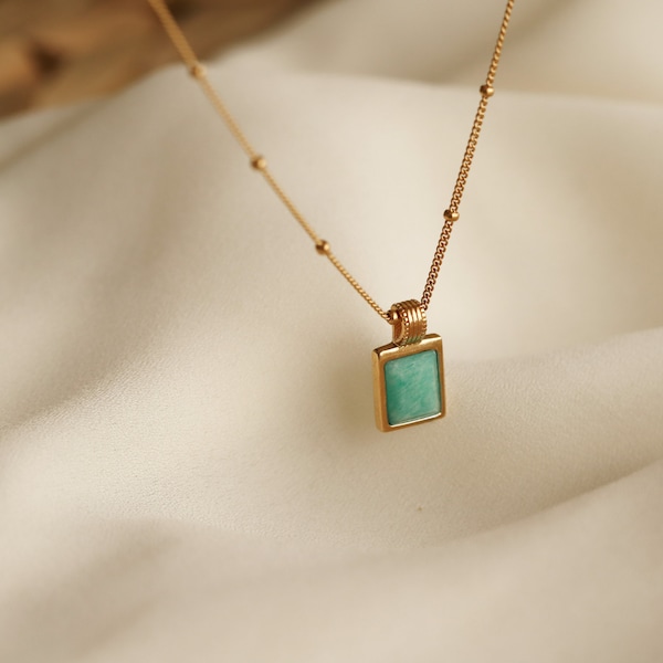 Necklace with small rectangular pendant made of Amazonian sterling silver (natural amazonite) in green / blue tone