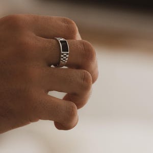 Herenring van 925 sterlingzilver, verstelbare maat.
