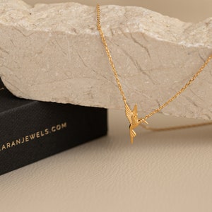 Choker met kleine COLIBRI hanger gemaakt van sterling zilver en 24k verguld afbeelding 7