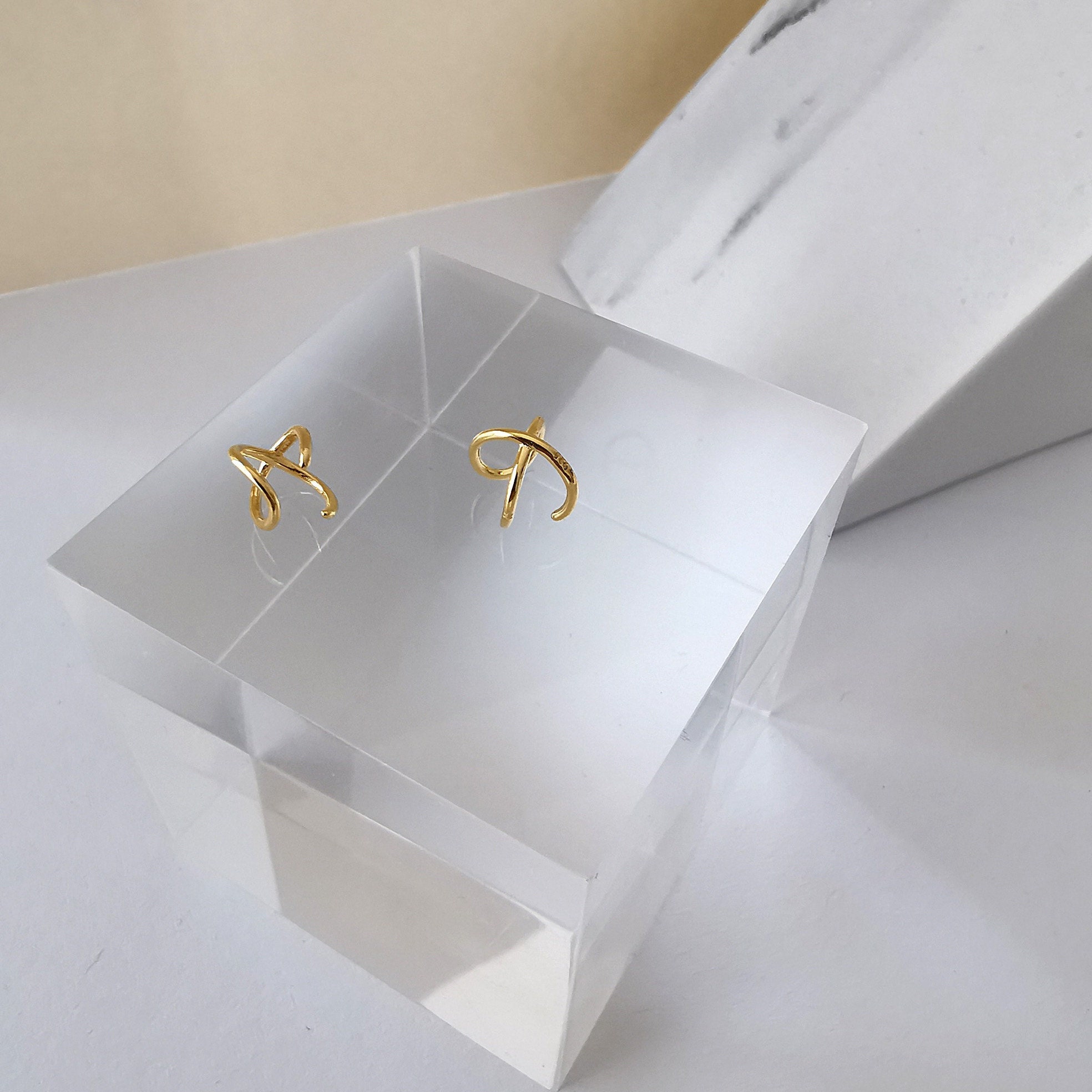X-shaped Cartilage Earring, Ear Cuff Style, Ideal for Adding a Punk ...