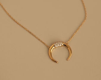 Adjustable inverted moon necklace with zircons made in sterling silver and gold plated