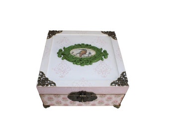 Decorative box with dividers "Passaro"