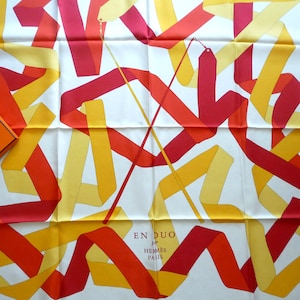 Free Shipping noble Authentic Hermes Silk Scarf Carre Foulard Tuch Schal Seide &quot;En Duo&quot; New with Box very rare Vintage!!