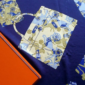 Free Shipping Authentic Vintage Hermes Silk Scarf Tuch Schal Jersey Seide Luxury Accessory &quot;Kelly en Caleche&quot; Excellent with Box very rare!