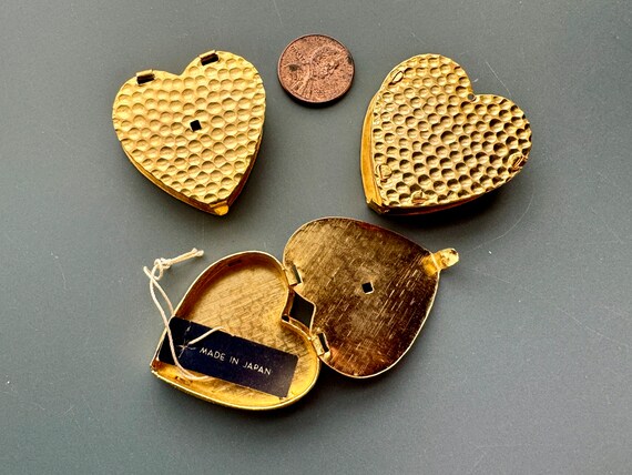 Very Unique Heart Shaped Trinket/pendant/pill Box! Drill Hole at