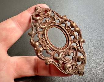 Very well made vintage French thick filigree/stamping. Thick brass, dapped and deep brown/copper/rust patina. Sold per piece. SKU 16315