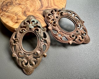Very well made vintage French thick filigree/stamping. Thick brass, dapped and deep brown patina. Breathtaking! Sold per piece. SKU 16314