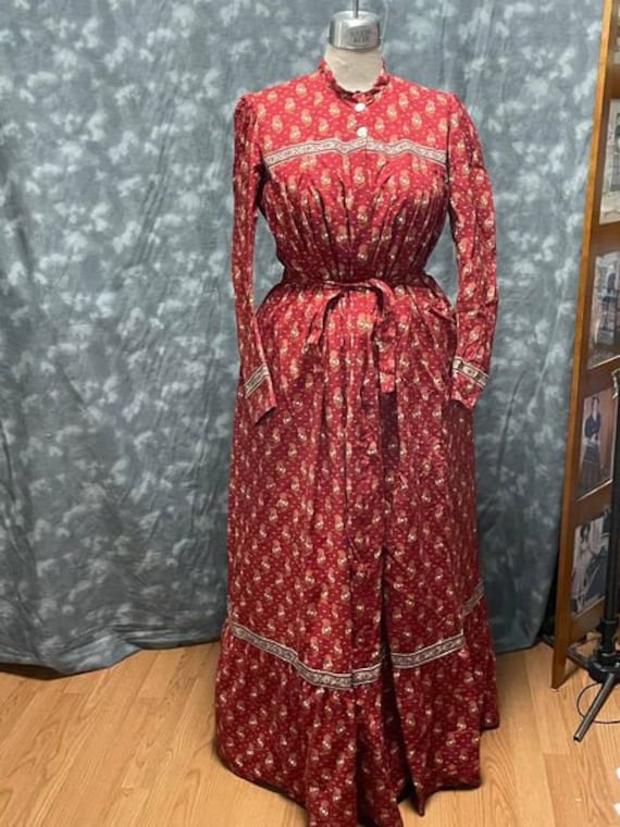 Men Behaving Badly The Saga Of The Mother Hubbard Dress