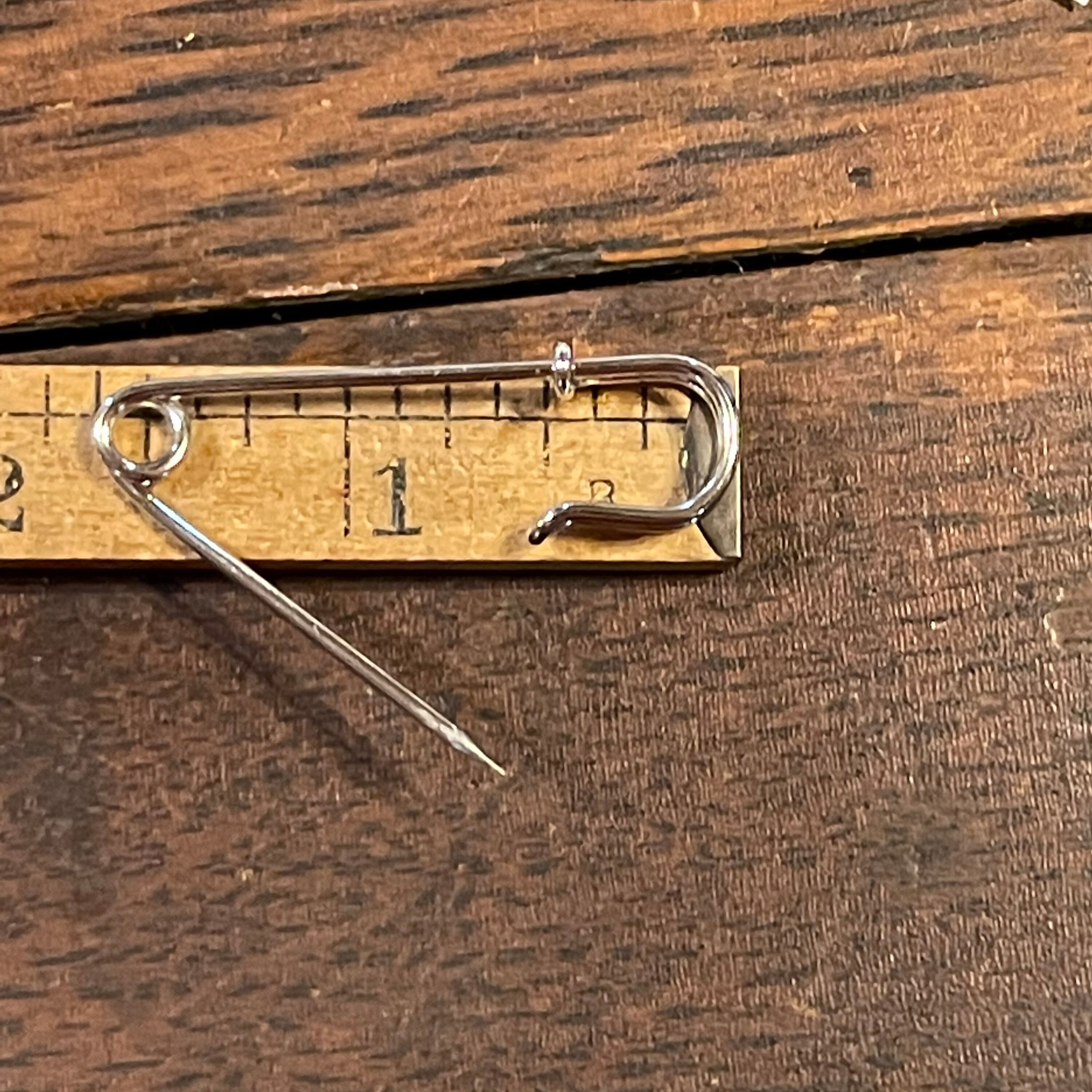 1870年代の安全ピンの復刻版 - 直径1.625インチの大型ピン - Etsy 日本