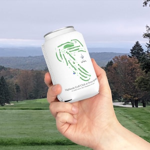 Mappa del campo da golf Highlands Golf Club a Seven Springs, custodia per refrigeratore per lattine, portabicchieri, bomboniera per festa di fine anno, regalo per fan del golf