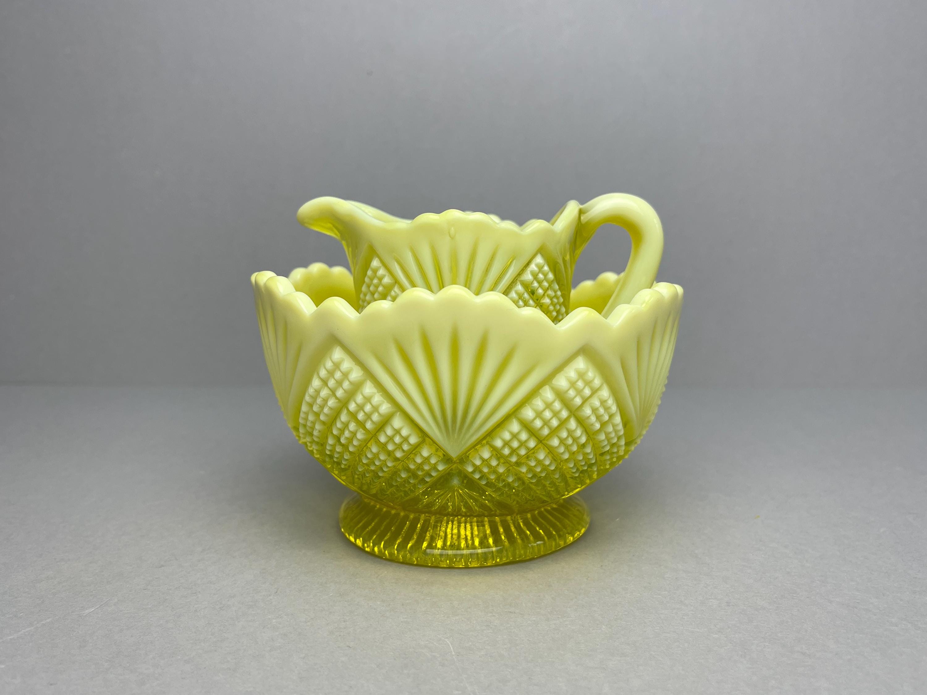 美品☆フェントン、ヴァセリンガラス、イエローオパールセント、ベース 美品☆フェントン、ヴァセリンガラス、イエローオパールセント
