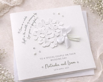 Tarjeta de boda personalizada: Tarjeta de felicitación de lujo con diseño de flores blancas en 3D y acabado brillante.