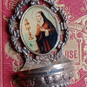 Small Vintage French Benditera, Catholic Holy Water Font, Baptism Gift, Christian Home Decor Spanish Benitier, Stoup