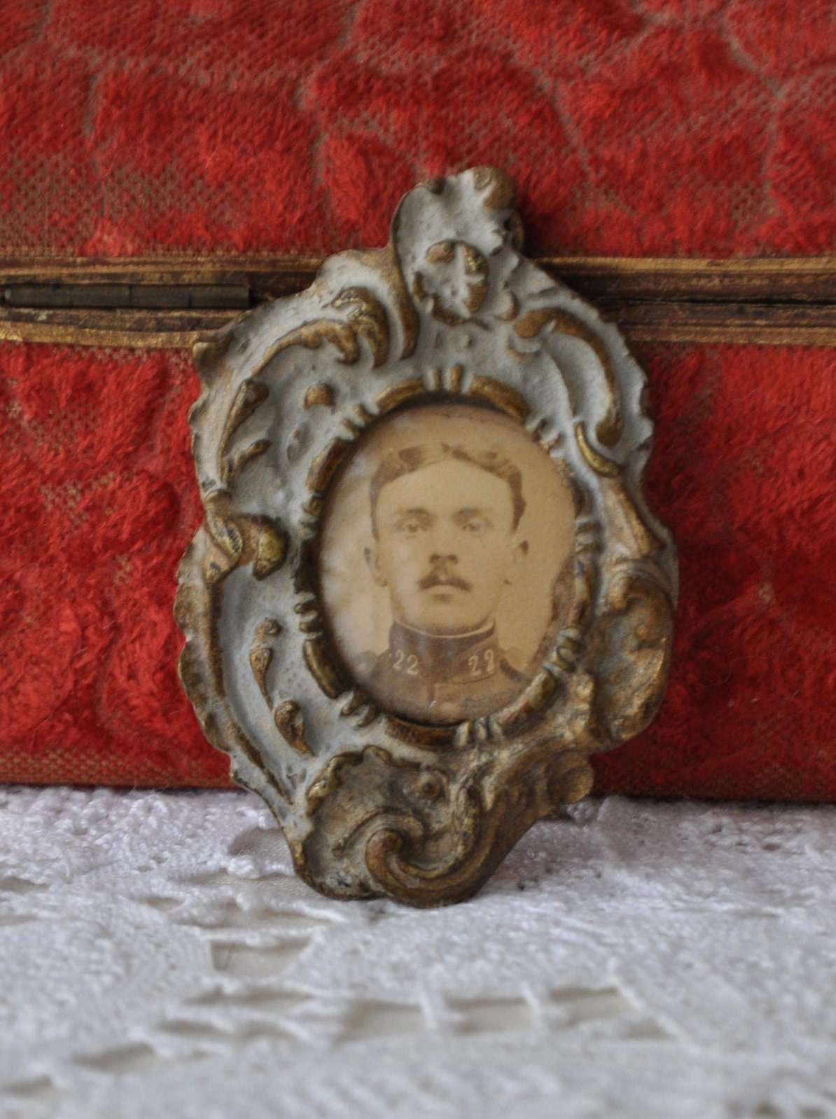 Portrait Miniature Français Antique, Peinture de Gentleman Soldat Militaire Miniature, Cadre en Méta