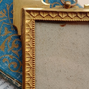 Gorgeous Antique French Photo Frame, 1900s, French Picture, Gold Gilt Frame, Handpainted Purple Floral Decoration, Made in France