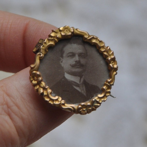 French Portrait Brooch, FIX, Gold-Fill Brooch, MO… - image 2
