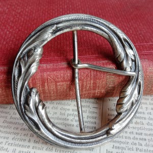 Grote antieke Franse riemgesp, sjerpriemgesp, epaulettenriem sjerp, sluiting kostuum, art deco jaren 1920