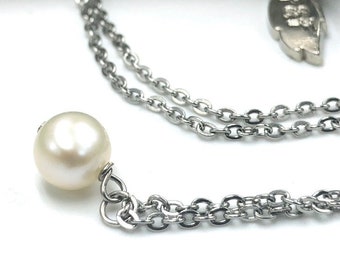 White Freshwater Pearl Necklace, Pure White Pearl Necklace, Classy Pearl Necklace in Silver, Timeless Silver Necklace with Pearl, Freshwater