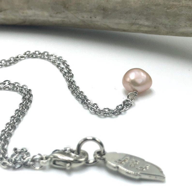 Pink Freshwater Pearl Necklace, Soft Pink Pearl Necklace, Classy Pearl Necklace in Silver, Simple Silver Necklace with Pearl, Pink Pearl, image 3