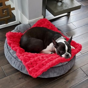 Chunky Knit Pet Blanket/ Soft, Warm Blanket, Throw/ Dog, Cat Cozy Bed/ Premium, Hypoallergenic Chenille Yarn/Perfect Gift For Pet Owner
