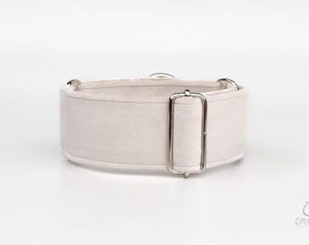 Martingale dog collar for sighthounds, made from soft velvet fabric with a solid color design – DUNES.