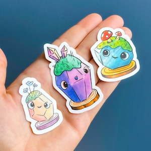 Lot de 3 STICKERS : Cailloux / plastifié mat / petite créature mignonne magique esprit de la nature coloré