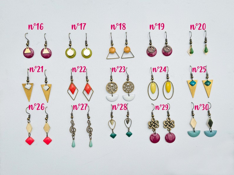 Boucles d'oreilles FIN DE COLLECTION / modèle au choix / bijou géométrique laiton doré / émail coloré créole idée cadeau femme fille image 3