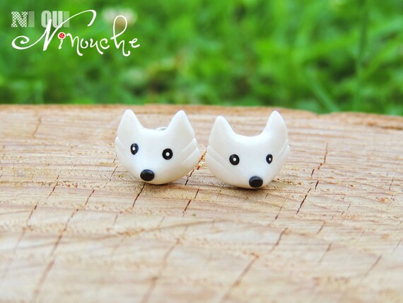 Boucles D Oreilles Puces Clous Mini Loups Blanc Fimo Etsy