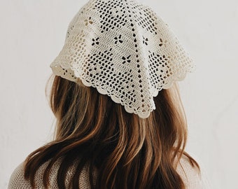 Pañuelo de encaje de algodón hecho a mano: Pañuelo beige