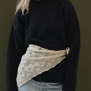 Hand Knitted Alpaca Wool Headscarf: Light Grey Lace Triangle Shawl