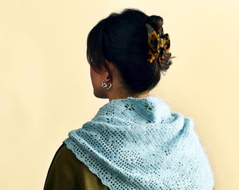 Bufanda de ganchillo de la colección Laufey – Exclusiva de la tienda del festival de Etsy