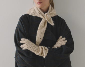 Handmade Angora Wool Waffle Knit Gloves, Cream Winter Accessories