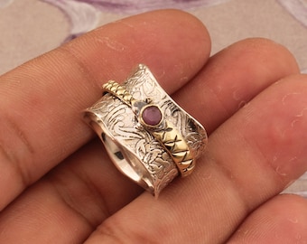 Handgemaakte robijnrode edelsteen spinnerring: 925 sterlingzilveren band