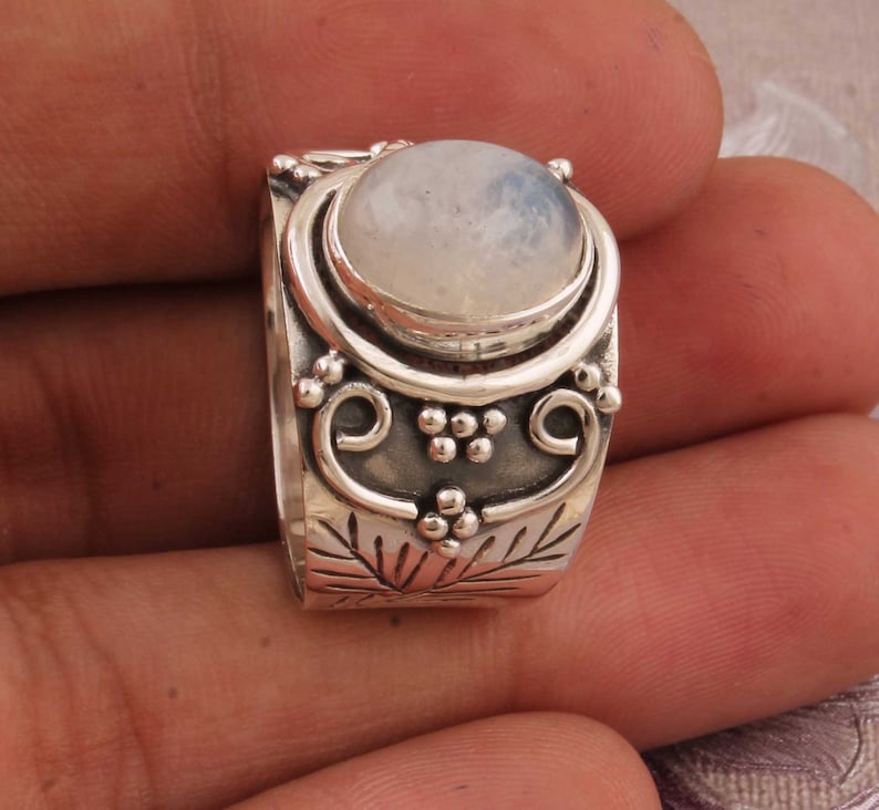 Beautiful Ring Natural Rainbow Moonstone Sterling Silver Ring,Boho Ring,Twisted Band Ring,Dainty Rings,Top Selling Item Gift For Her