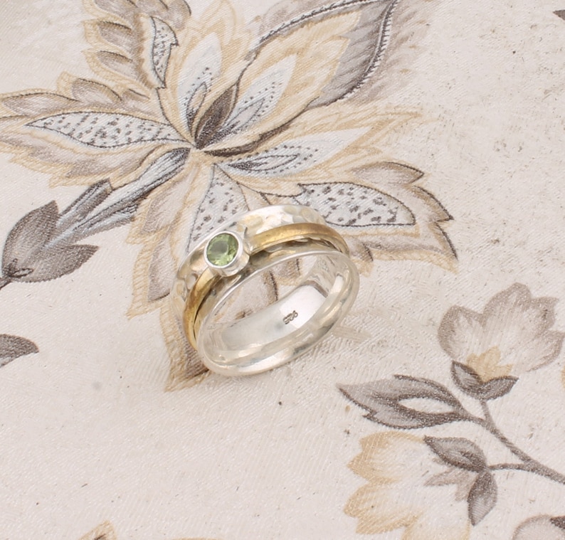 Best Gift Peridot Spinner Ring AAA+Natural Peridot Sterling Silver Unique Design Handmade Silver Spinner Ring Valentine Gift