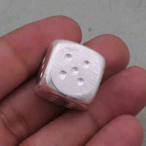 1D6 (1 zeszijdig) zilvermetallic dobbelstenen verzilverd Deice RPG-tool Tafelblad Rollenspelspellen CCG-karton Willekeurige dobbelstenen verzilverd