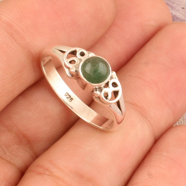 Round Green Jade Solid 925 Sterling Silver Ring HandmadeBirthstone