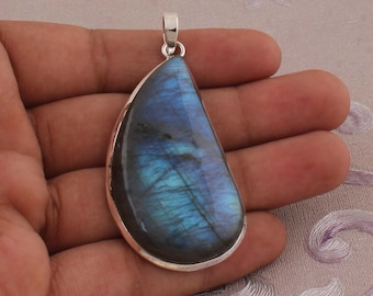 Labradorite Gemstone Pendant: 925 Sterling Silver Cabochon