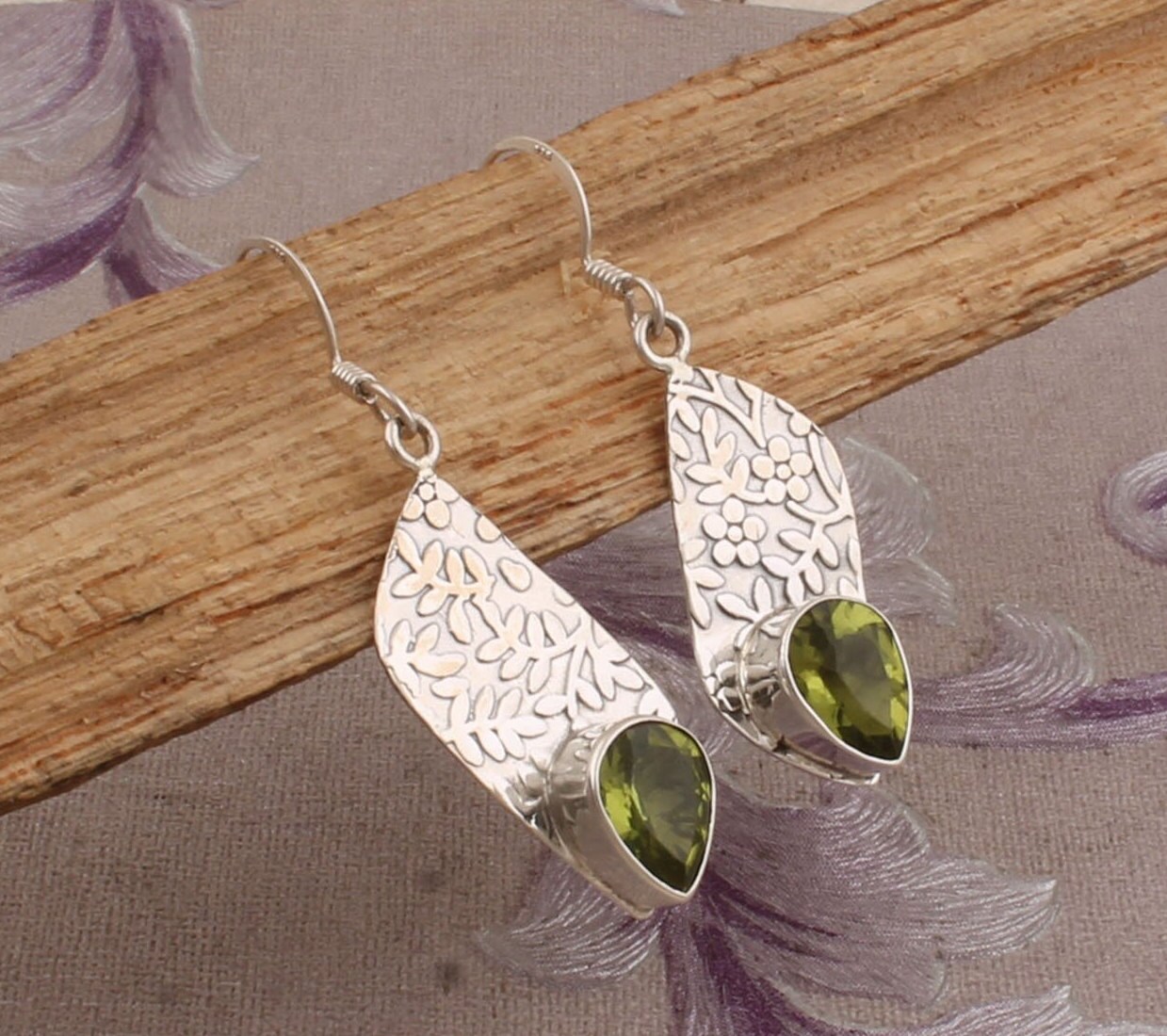 Orecchini A Orecchio In Argento Placcato Con Peridoto Naturale Oliva – Regalo Donna