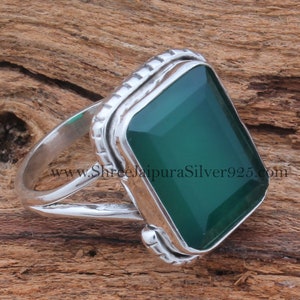 Handmade Sterling Silver Green Onyx Ring: Rectangle Gemstone