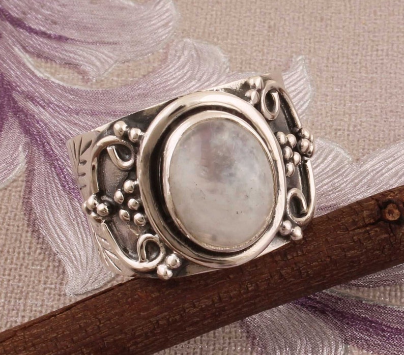 Beautiful Ring Natural Rainbow Moonstone Sterling Silver Ring, Boho Ring, Twisted Band Ring, Dainty Rings, Top Selling Item Gift For Her 