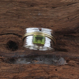 Natural Peridot Rings Solid 925 Sterling Silver Spinner Ring For Women, Handmade Hammered Band Two Tone  Fidget Ring, Peridot Spinner Ring