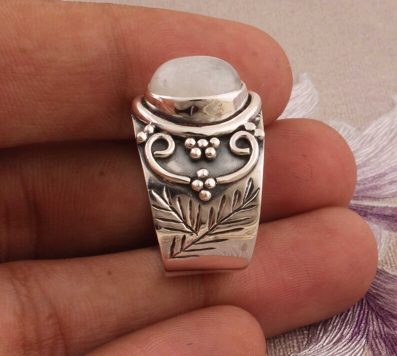 Beautiful Ring Natural Rainbow Moonstone Sterling Silver Ring,Boho Ring,Twisted Band Ring,Dainty Rings,Top Selling Item Gift For Her