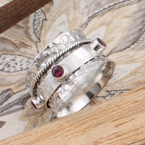 Solid 925-Sterling Silver Ring With Natural Red Garnet Top Quality Gemstone Ring Cut Stone Boho Ring Spinner  (Thumb Ring )