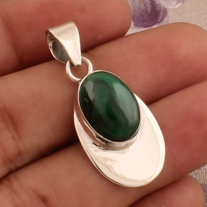 Natural Malachite Oval Gemstone Solid 925 Sterling Silver Necklace Pendant For Women, Handmade Solid Silver Pendant For Wedding Gift For Her